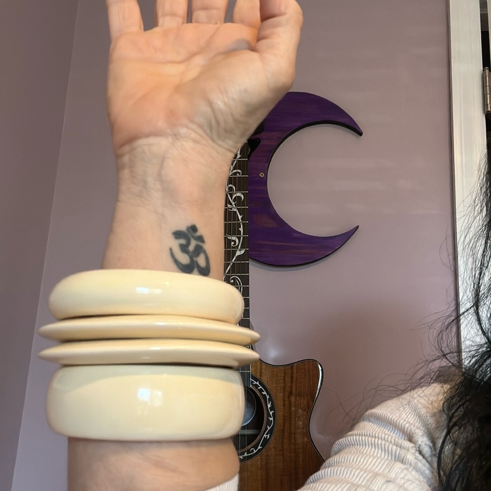 4 Antique Art Deco Cream Bakelite Bangle Smooth and shiny